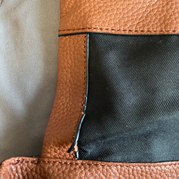 Vince Camuto Leather Foldover Purse Pine Cone Brown Snap Pocket Adjustable Strap - Picture 10 of 16